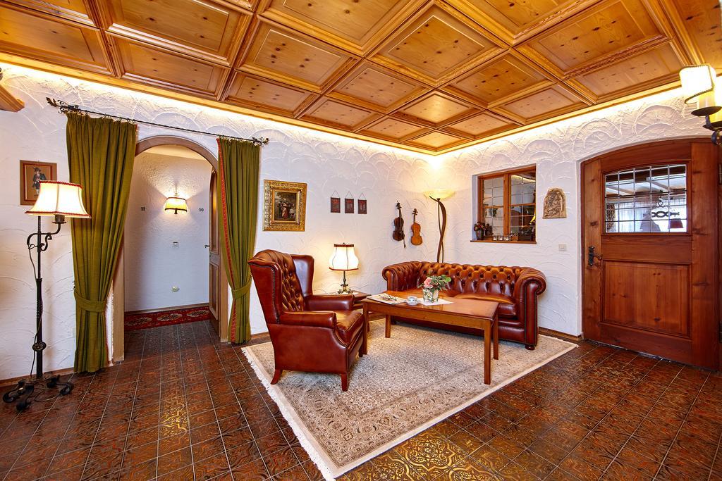 Hotel Franziska Міттенвальд Екстер'єр фото